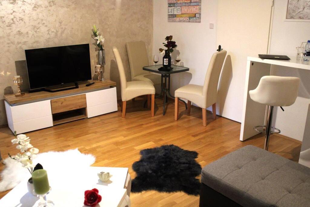 فيينا 12-Fratelli Apartments Schloss Schonbrunn 10 To City المظهر الخارجي الصورة