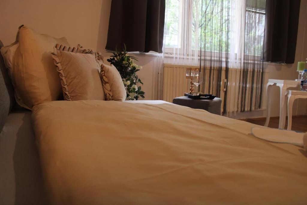فيينا 12-Fratelli Apartments Schloss Schonbrunn 10 To City المظهر الخارجي الصورة